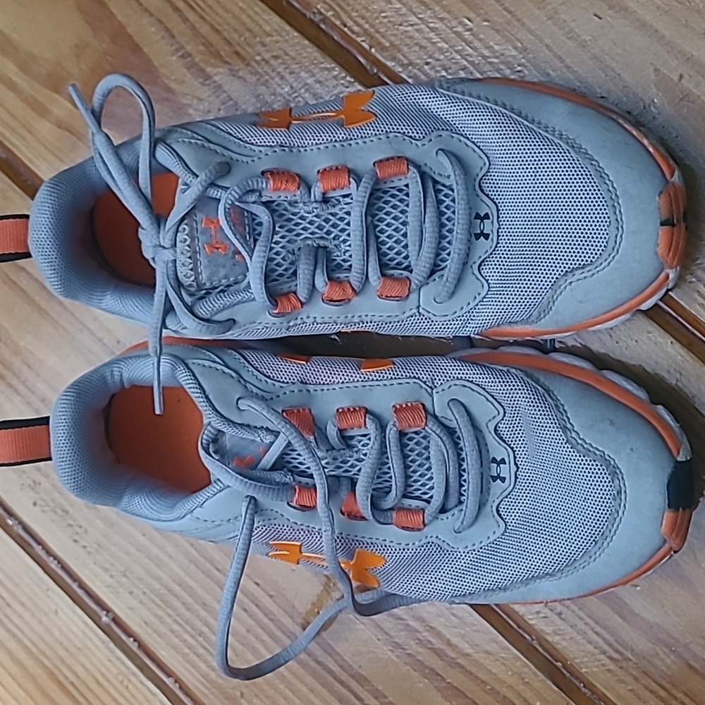 Boys Under Armour Sneakers